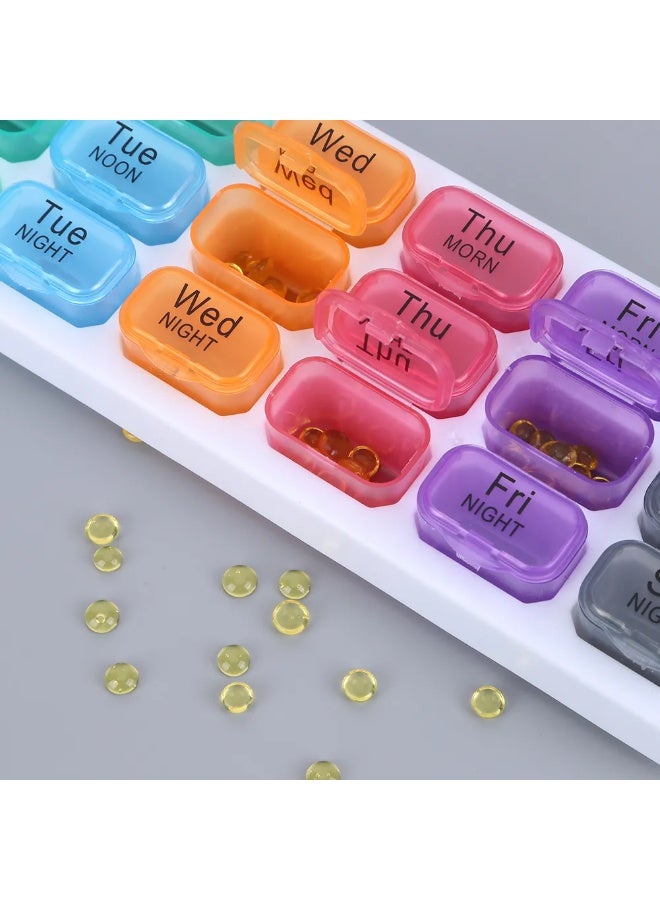 منظم حبوب أسبوعي مع أقسام يومية قابلة للإزالة مقسمة إلى ثلاثة أقسام زمنية، خفيف الوزن وقابل للحمل للاستخدام اليومي والسفر، سهل الحمل والتنظيم. - Image 1